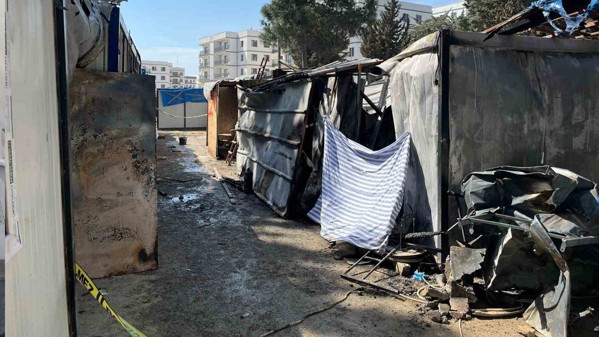 Hatay da inşaat konteynerinde yangın!